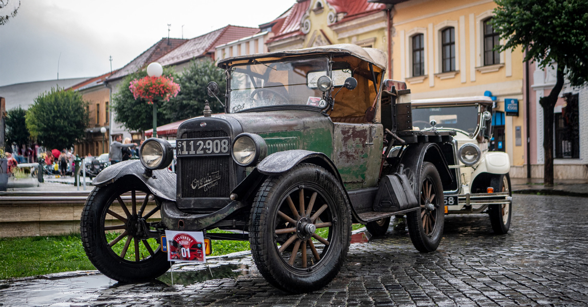 Cestovanie v čase: Spoznajte letné festivaly a kultúrne podujatia v okolí historických hotelov